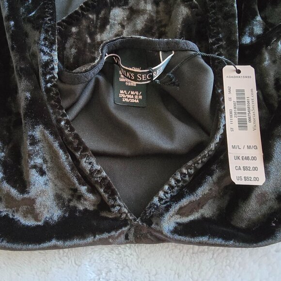 NWT Victoria's Secret size M/L black velvet deep v neck thong open back bodysuit - Picture 4 of 5